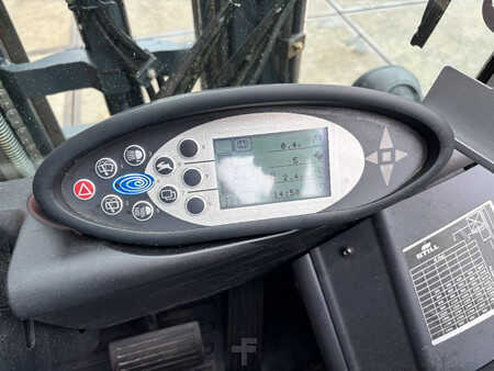 Eléctrico - 4 rodas 2014  Still RX 20-20 2000kg TIPLO / Sideshift (8)