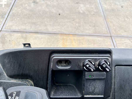 Eléctrico - 4 rodas 2014  Still RX 20-20 2000kg TIPLO / Sideshift (9)