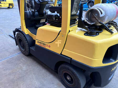 LPG Forklifts 2007  Hyster H3.0FT LPG 3000 KG heftruck (8)