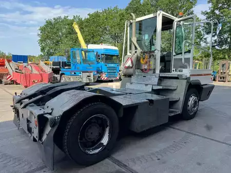 Trator de terminal 2011  Terberg YT182 (7)