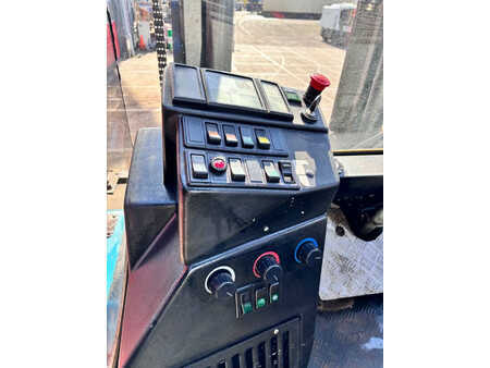 Empilhador diesel 1998  SMV Konecranes SL 10-600 A + extra counterweight 12t. capacity (13)