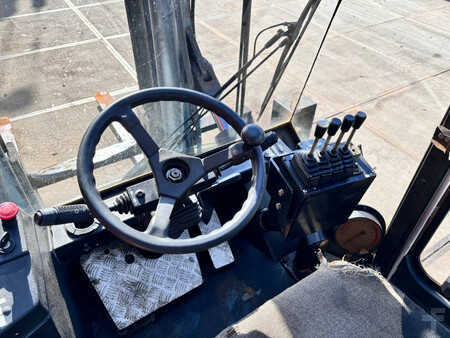 Empilhador diesel 1998  SMV Konecranes SL 10-600 A + extra counterweight 12t. capacity (15)