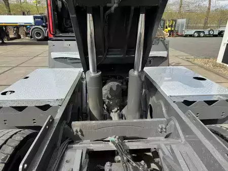 Terminaltraktor 2011  Terberg RT 223 (17)