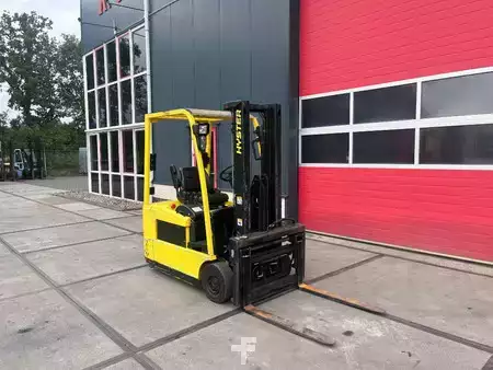 Carrelli elettrici 3 ruote 2007  Hyster J 1.60 XMT 1600 kg heftruck (2)