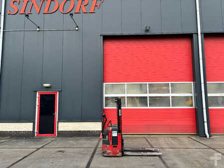 Stoccatori 2004  Sichelschmidt D 412 ASM 1250 kg stapelaar (1)