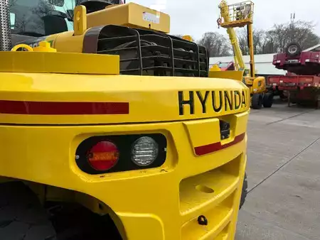 Chariots élévateurs diesel 2014  Hyundai 130 D-7 A (10)