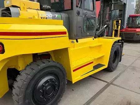 Chariots élévateurs diesel 2014  Hyundai 130 D-7 A (11)