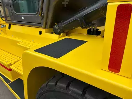 Chariots élévateurs diesel 2014  Hyundai 130 D-7 A (22)