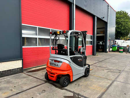 Eléctrico - 4 rodas 2014  Still RX 20-20 2000kg TIPLO / Sideshift (3)