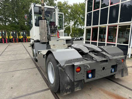 Tracteurs à bagages 2019  Terberg YT182 (11)