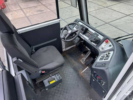 Tracteurs à bagages 2019  Terberg YT182 (13)