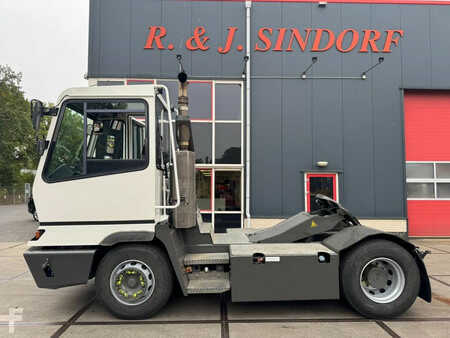 Tracteurs à bagages 2019  Terberg YT182 (16)