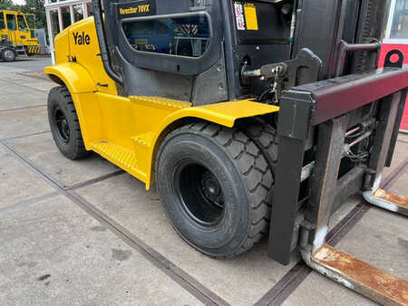 Diesel gaffeltruck 2014  Yale GDP70VX 7000 kg heftruck (10) 