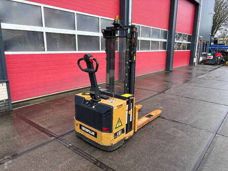 Ruční vysokozdvižný vozík 1997 CAT Lift Trucks NS1400P 1400kg Stapelaar (3)