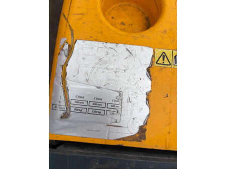 Stacker de condutor em pé 2002  Jungheinrich WP 12S (11)