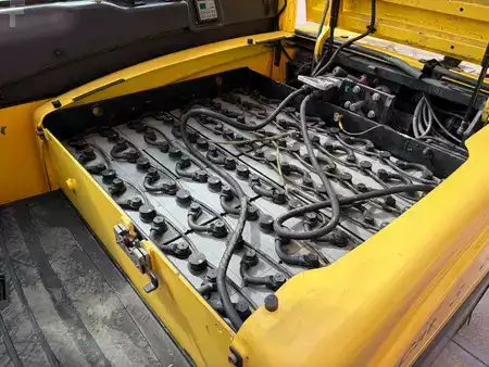 4-wiel elektrische heftrucks 2012  Hyster J 3.0 XN CAT 3 GD (16)
