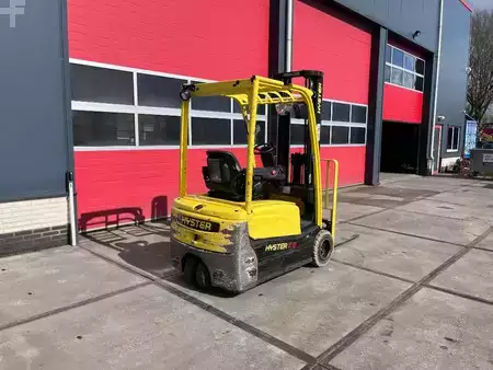 Carrelli elettrici 3 ruote 2015  Hyster J 2.00 XNT (3)