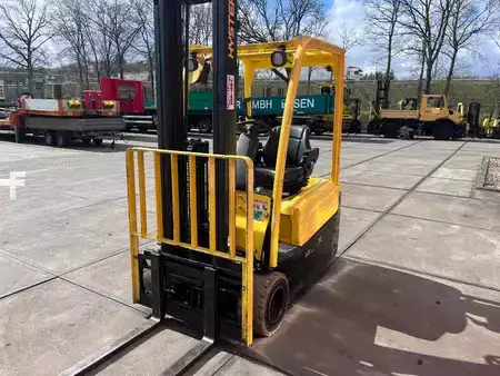 Carrelli elettrici 3 ruote 2015  Hyster J 2.00 XNT (5)