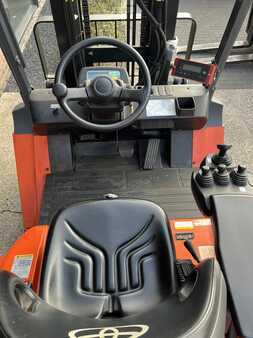 Elektro čtyřkolový VZV 2008  Toyota 7FBMF50 (8)