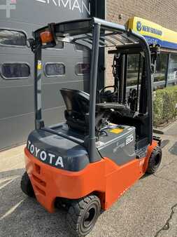 4-wiel elektrische heftrucks 2021 Toyota 8FBM20T (2)