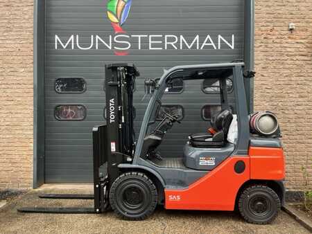 Propane Forklifts 2023  Toyota 02-8FGF25 (2) 