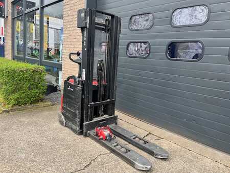 Pallet Stackers 2018  Toyota SWE145 (2)