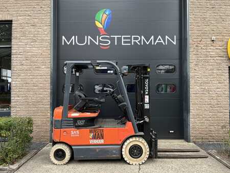 4-wiel elektrische heftrucks 2007  Toyota 7FBMF25 (1)