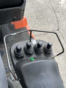 El Truck - 4-hjul - Toyota 7FBMF25 (7)