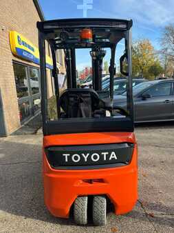 Elektromos 3 kerekű 2025  Toyota 9FBE20T (4)