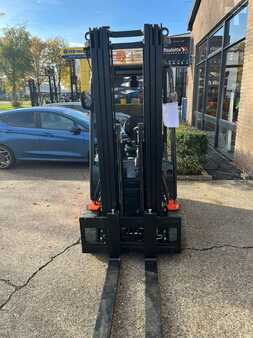 Elektromos 3 kerekű 2025  Toyota 9FBE20T (6)