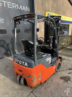 El truck - 3 hjulet 2011  Toyota 8FBEKT16 (8)