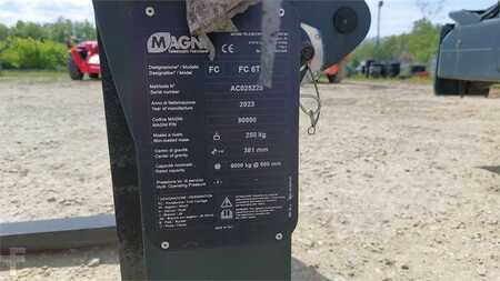 Telescopic forklift rigid 2023  Magni RTH6.22 (13)