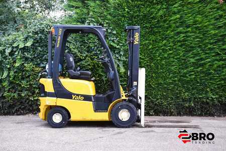 LPG Forklifts 2015  Yale GLP16VX (3)