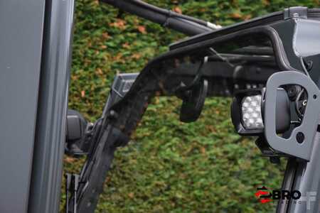 Chariot 4 roues électrique 2016  Linde E30L-01 Triplex +rotator (20)
