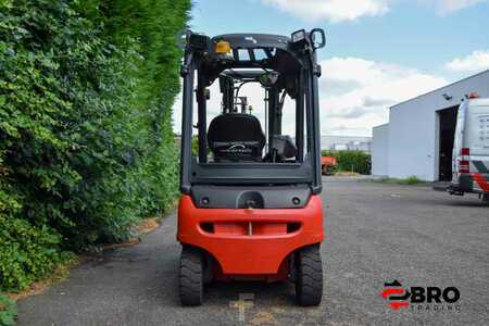 Chariot 4 roues électrique 2017  Linde E16P-02 Triplex (5)