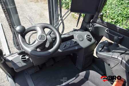 Chariot élévateur gaz 2017  Linde H25T-02 EVO (12)