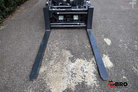 Electric - 4 wheels 2018  Linde E35L-01 Triplex 3 Mo Guarantee (9)