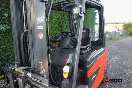 Chariots électriques à 4 roues 2013  Linde E30HL-01/600 triplex 86% Rest cap battery (6)