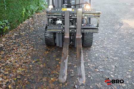 Chariots électriques à 4 roues 2013  Linde E30HL-01/600 triplex 86% Rest cap battery (7)