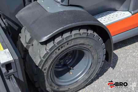 Diesel heftrucks 2021  Linde H35D-01 (3)