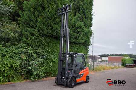 Diesel heftrucks 2022  Linde H35D-01 1202 Triplex Container Spec (7)