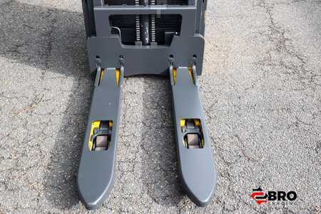 Transpaleta eléctrica 2021  Linde L14 Freelift duplex (confirmed Hours) (11)