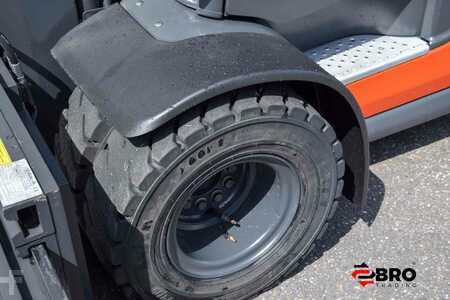 Carretilla elevadora diésel 2021  Linde H35D-01 (4)