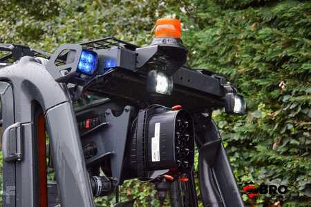 Dieselový VZV 2023  Linde H30D-01 1202 5 HYDR. VALVES! 2 PCS - BRAND NEW! (31)