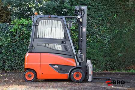 Eléctrica de 4 ruedas 2018  Linde E20PH-02 EVO Triplex (9)