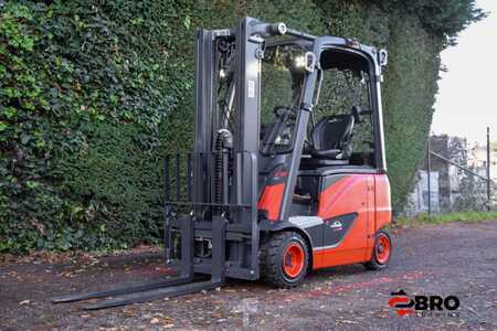 Eléctrica de 4 ruedas 2020  Linde E18PH-02 EVO triplex (1)