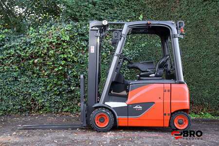 Eléctrica de 4 ruedas 2020  Linde E18PH-02 EVO triplex (5)