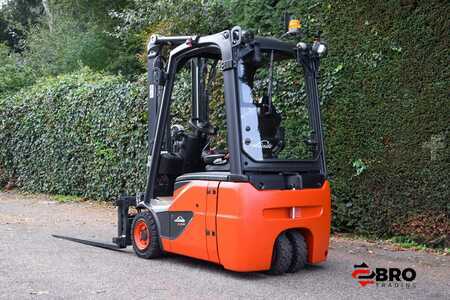 Eléctrica de 3 ruedas 2018  Linde E16C-02 EVO Triplex (14)