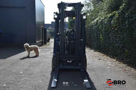 Elektrisk- 3 hjul 2017 Linde E16C-02 EVO Triplex (2)