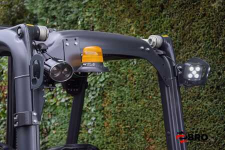 Eléctrica de 3 ruedas 2018  Linde E16-02 EVO Triplex (13)